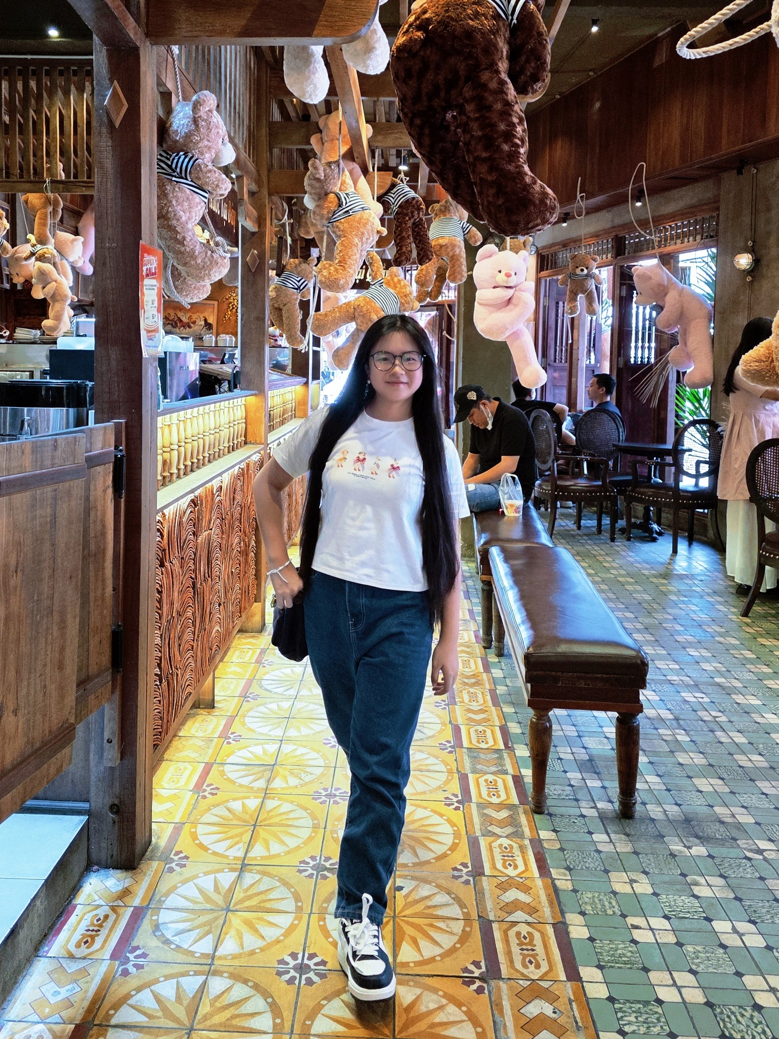 “Con gái Trấn Thành” xuất hiện với vẻ ngoài lạ lẫm ở tuổi dậy thì- Ảnh 2. “Con gái Trấn Thành” xuất hiện với vẻ ngoài lạ lẫm ở tuổi dậy thì- Ảnh 2.