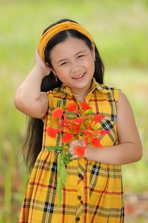 “Con gái Trấn Thành” xuất hiện với vẻ ngoài lạ lẫm ở tuổi dậy thì- Ảnh 5. “Con gái Trấn Thành” xuất hiện với vẻ ngoài lạ lẫm ở tuổi dậy thì- Ảnh 5.