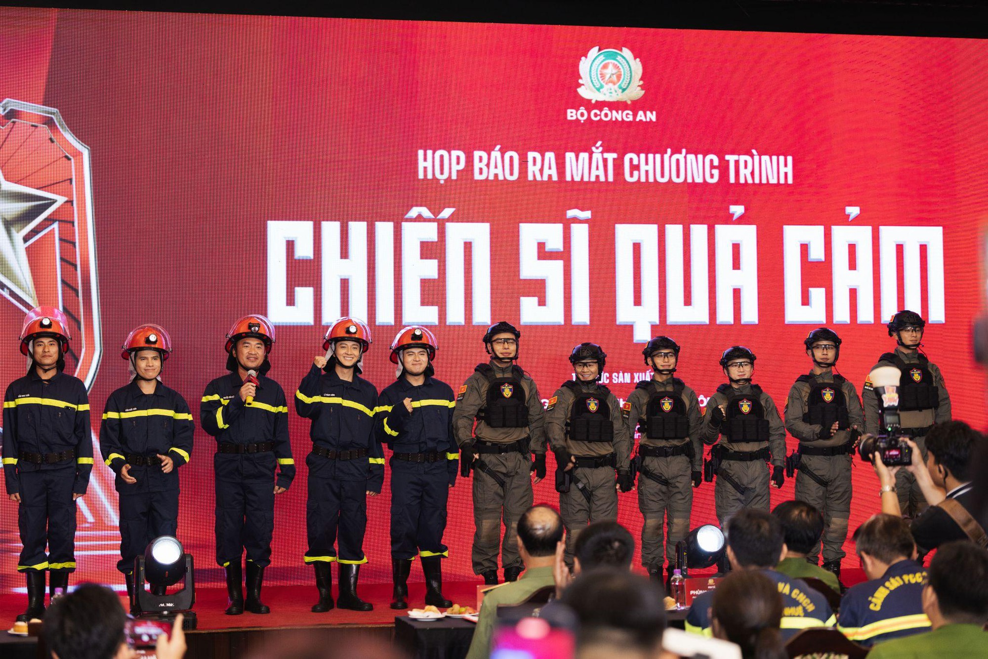 Binz ngất xỉu, Tiến Luật vượt qua nỗi sợ độ cao khi tham gia show "Chiến sĩ quả cảm"- Ảnh 6.