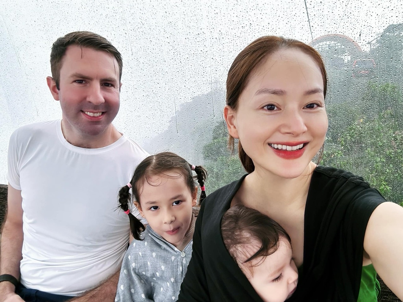 Trước ly thân chồng Tây: Lan Phương tiết lộ trầm cảm, đơn độc trong cuộc hôn nhân của mình- Ảnh 2. Trước ly thân chồng Tây: truc tiep bong da vtv6 Phương tiết lộ trầm cảm, đơn độc trong cuộc hôn nhân của mình- Ảnh 2.