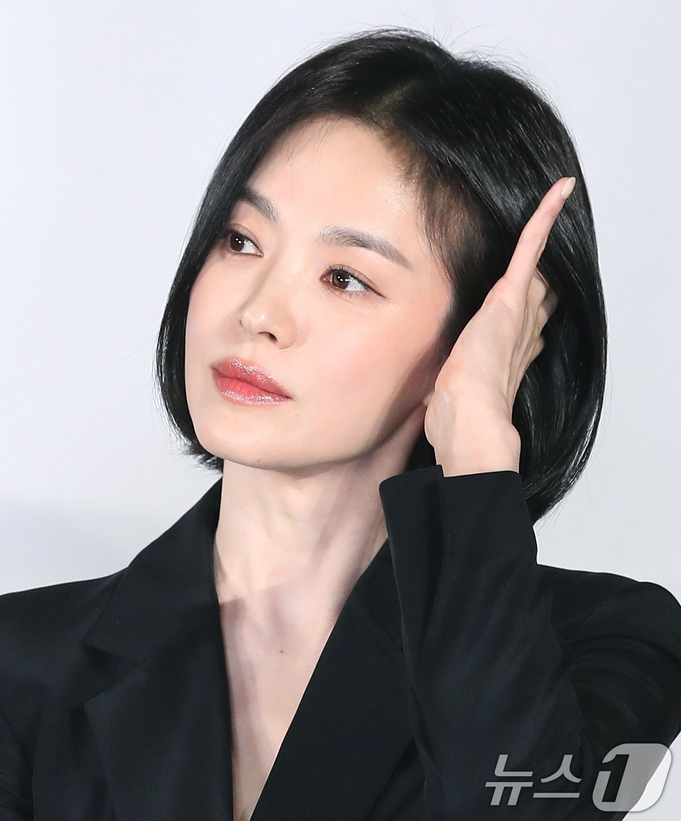 Song Hye Kyo dùng lich truc tiep bong da ngoai hang anh dưỡng siêu đắt đỏ nhưng có 4 bản "dupe" bình dân ngừa lão hóa đỉnh không kém- Ảnh 2.