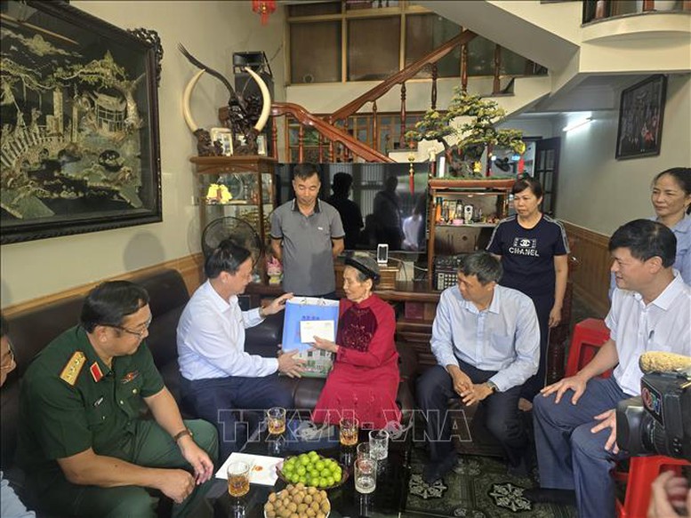 Tri ân người có công là truyền thống tốt đẹp của dân tộc- Ảnh 4. Tri ân người có công là truyền thống tốt đẹp của dân tộc- Ảnh 4.