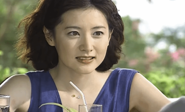 Ngoài phim Nàng Dae Jang Geum, Lee Young Ae còn xinh đẹp rung động lòng người với tạo hình hiện đại, đẳng cấp "quốc bảo nhan sắc" là đây- Ảnh 5.