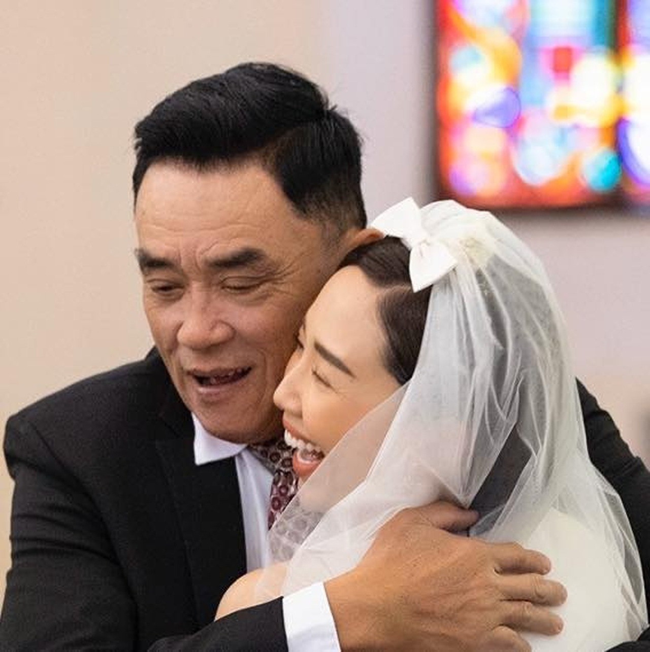 Tóc Tiên từng cãi lời mẹ để cưới Hoàng Touliver, cuộc sống giờ ra sao?- Ảnh 4. Tóc Tiên từng cãi lời mẹ để cưới Hoàng truc tiep bong da hom nay, cuộc sống giờ ra sao?- Ảnh 4.