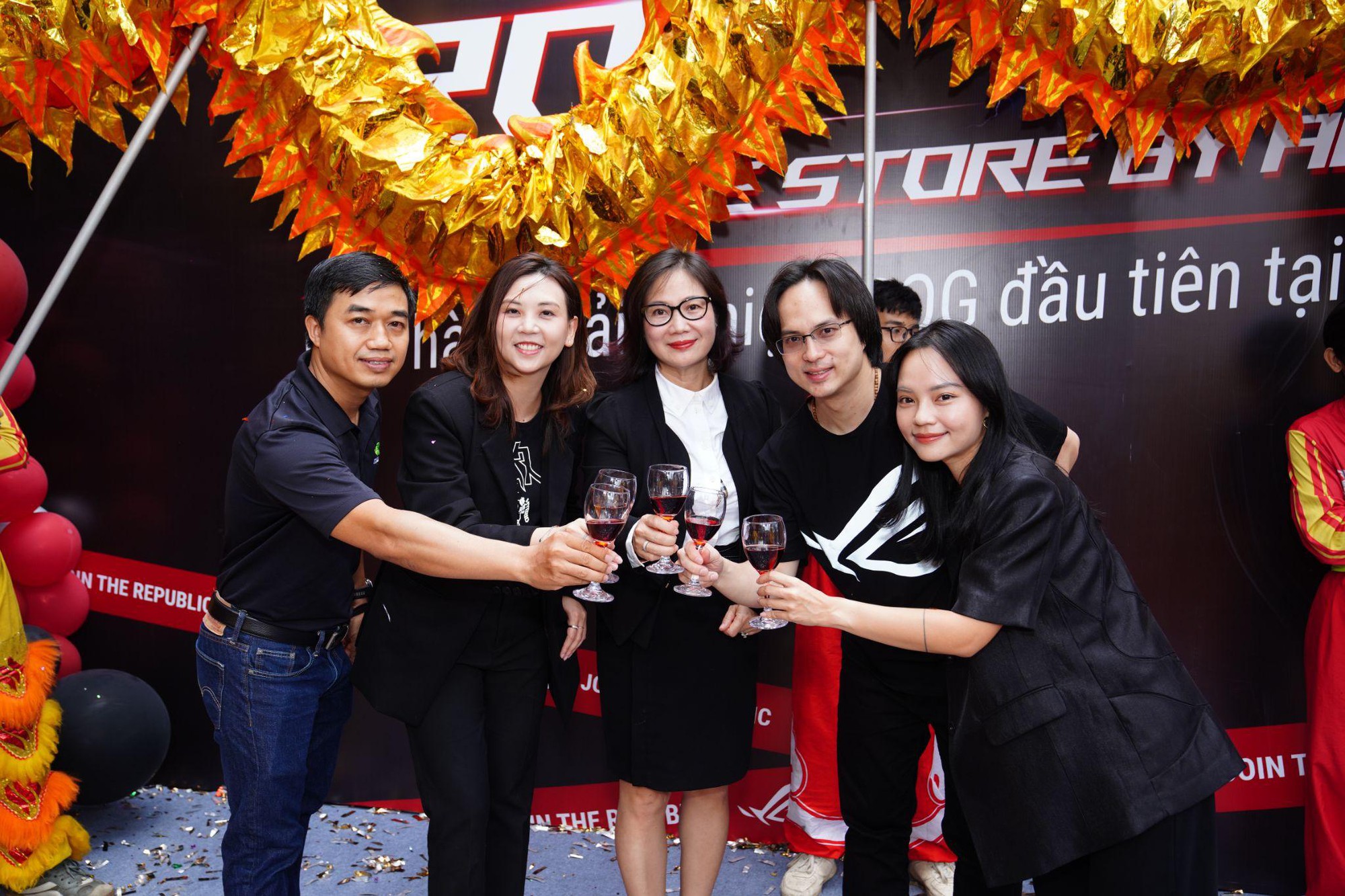 An Phát Computer & ASUS chơi lớn với sự kiện ROG Days đến 3/8 – cơ hội chơi game, đấu giải và săn quà cả tuần- Ảnh 3. An Phát Computer & ASUS chơi lớn với sự kiện ROG Days đến 3/8 – cơ hội chơi game, đấu giải và săn quà cả tuần- Ảnh 3.