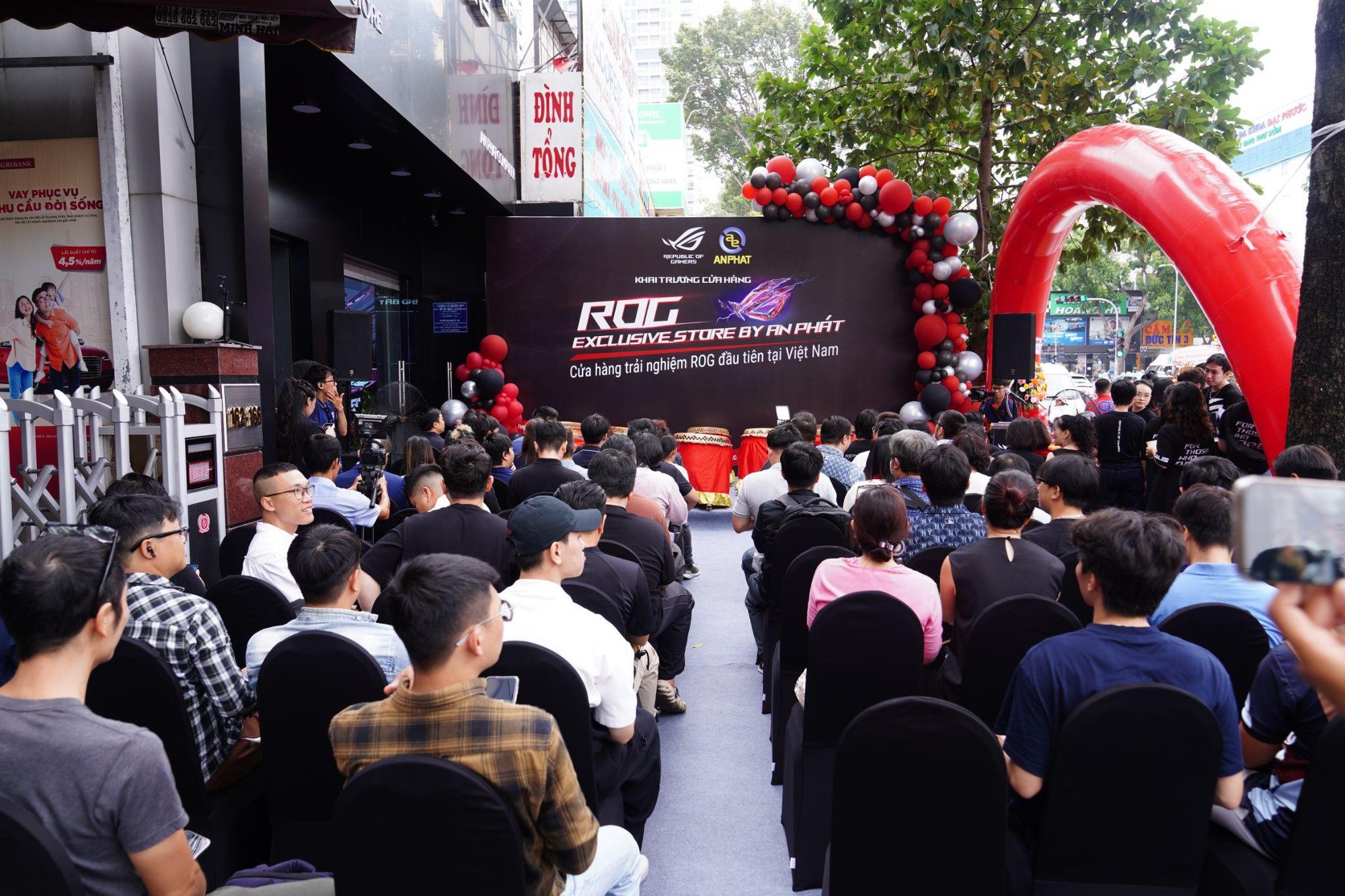 An Phát Computer & ASUS chơi lớn với sự kiện ROG Days đến 3/8 – cơ hội chơi game, đấu giải và săn quà cả tuần- Ảnh 2. An Phát Computer & ASUS chơi lớn với sự kiện ROG Days đến 3/8 – cơ hội chơi game, đấu giải và săn quà cả tuần- Ảnh 2.
