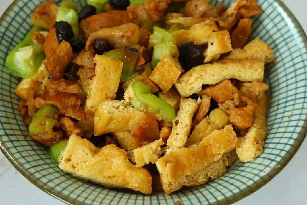 Gần đây mẹ tôi làm món hấp ngon ngoài sức tưởng tưởng: Chỉ dùng 3 nguyên liệu quen thuộc và nấu 10 phút là xong- Ảnh 9. Gần đây mẹ tôi làm món hấp k+ truc tiep bong da ngoài sức tưởng tưởng: Chỉ dùng 3 nguyên liệu quen thuộc và nấu 10 phút là xong- Ảnh 9.