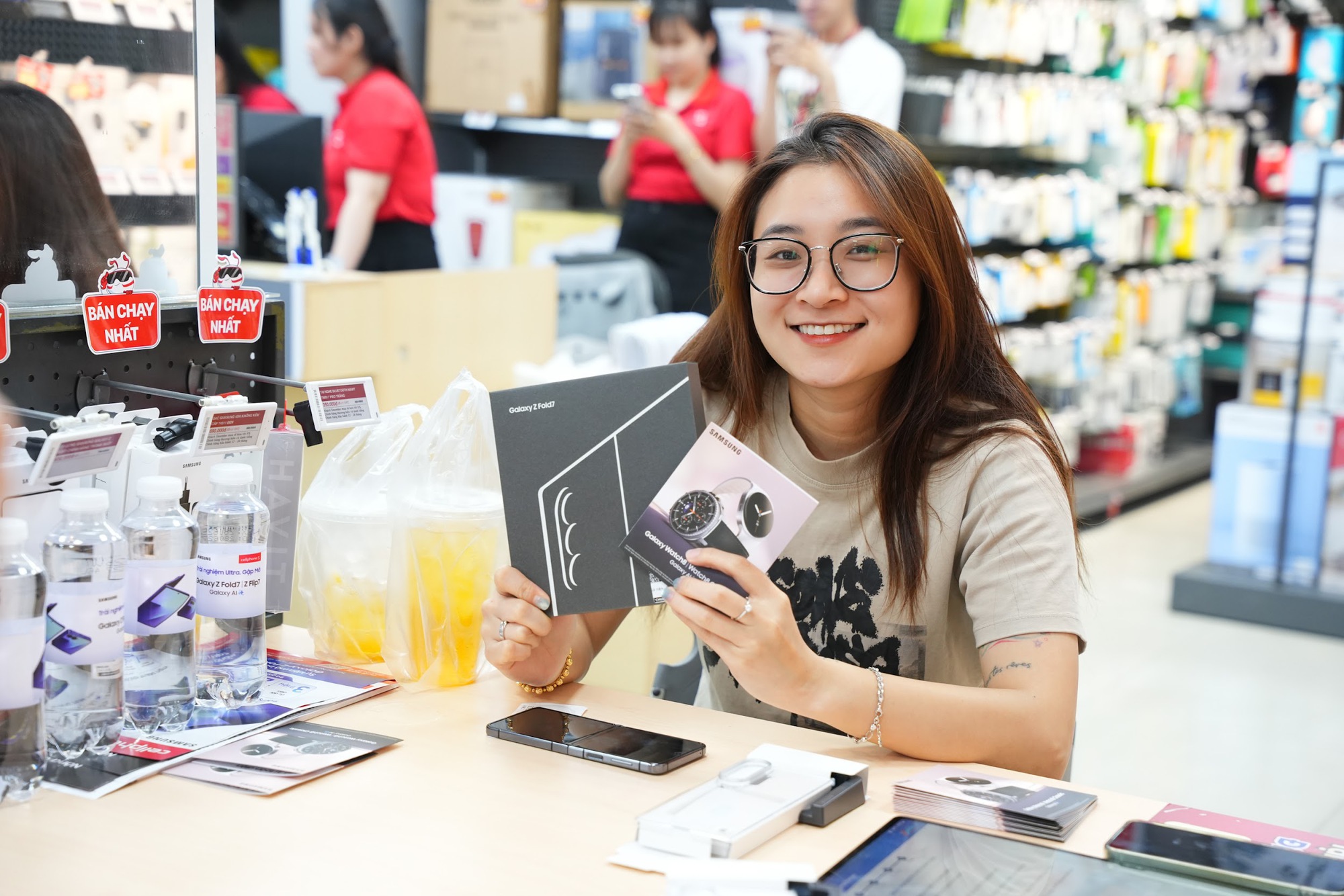 CellphoneS mở bán Galaxy Z Fold7 Flip7, ưu đãi 5 triệu kèm nhiều quà tặng- Ảnh 1. CellphoneS mở bán Galaxy Z Fold7 Flip7, ưu đãi 5 triệu kèm nhiều quà tặng- Ảnh 1.