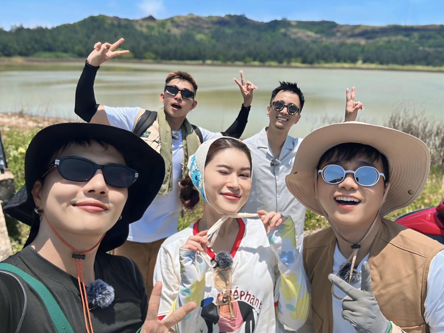 Ngọc Thanh Tâm giàu cỡ nào mà netizen đòi "chi tiền tài trợ Gia đình Haha"?- Ảnh 1. keo nha cai com truc tiep bong da giàu cỡ nào mà netizen đòi "chi tiền tài trợ Gia đình Haha"?- Ảnh 1.