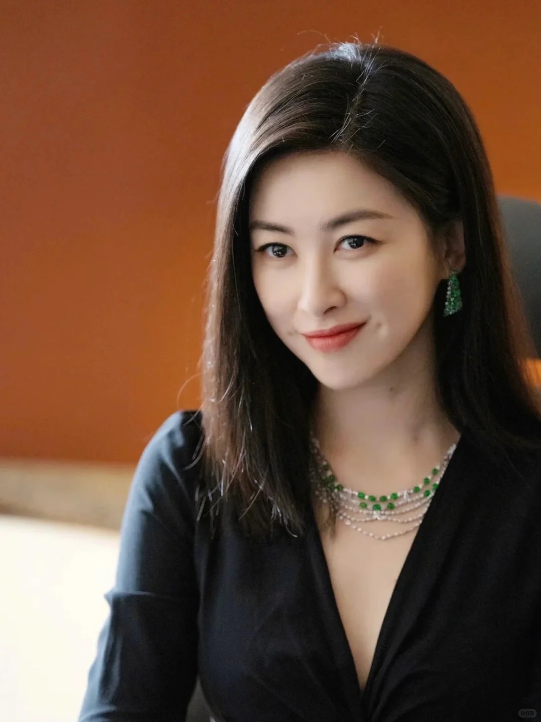 Ái nữ "hồng tam đại" đình đám Cbiz: Xuất thân trâm anh, từng hẹn hò "Tổng tài Ferrari", không chỉ có đồng điếu hút mắt, Chu Châu còn sở hữu gương mặt mang khí chất thượng lưu- Ảnh 3. Ái nữ "hồng tam đại" đình đám Cbiz: Xuất thân trâm anh, từng hẹn hò "Tổng tài Ferrari", không chỉ có đồng điếu hút mắt, Chu Châu còn sở hữu gương mặt mang khí chất thượng lưu- Ảnh 3.