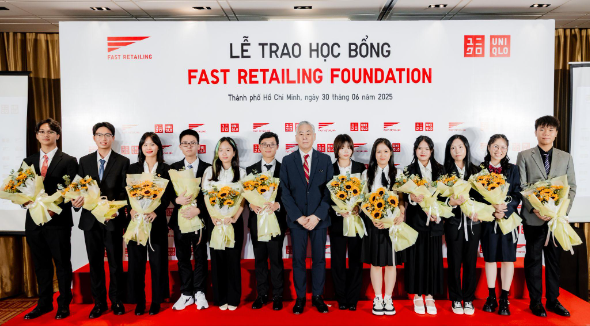 12 học sinh nhận học bổng toàn phần du học Nhật Bản từ Quỹ Fast Retailing- Ảnh 2. 12 học sinh nhận học bổng toàn phần du học Nhật Bản từ Quỹ Fast Retailing- Ảnh 2.