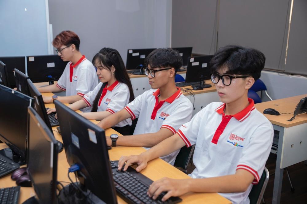 FPT hợp tác với Jetking Ấn Độ: Mở ra kỷ nguyên mới cho đào tạo AI Agent tại Việt Nam- Ảnh 4. FPT hợp tác với Jetking Ấn Độ: Mở ra kỷ nguyên mới cho đào tạo hi88 com tại Việt Nam- Ảnh 4.