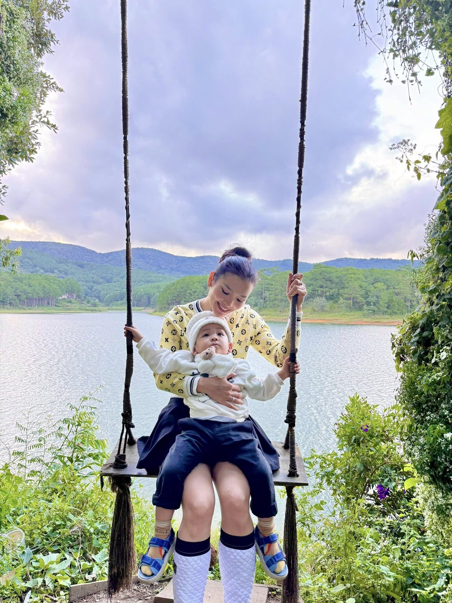 Phương Trinh Jolie nhận hậu quả khi sinh con ngoài kế hoạch, trái gió trở trời là gặp vấn đề này- Ảnh 5. Phương Trinh Jolie nhận hậu quả khi sinh con ngoài kế hoạch, trái gió trở trời là gặp vấn đề này- Ảnh 5.