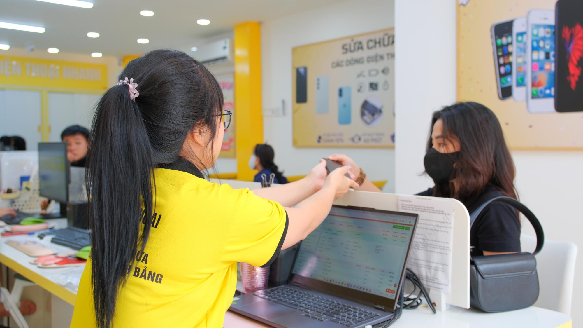 Điện Thoại Nhanh - Thay màn hình iPhone đúng chất lượng, giá tốt- Ảnh 3.