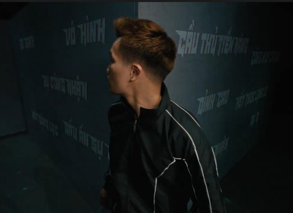 RHYDER cùng Hoàng Đức kể câu chuyện chuyển mình trong MV ca nhạc mới- Ảnh 2.