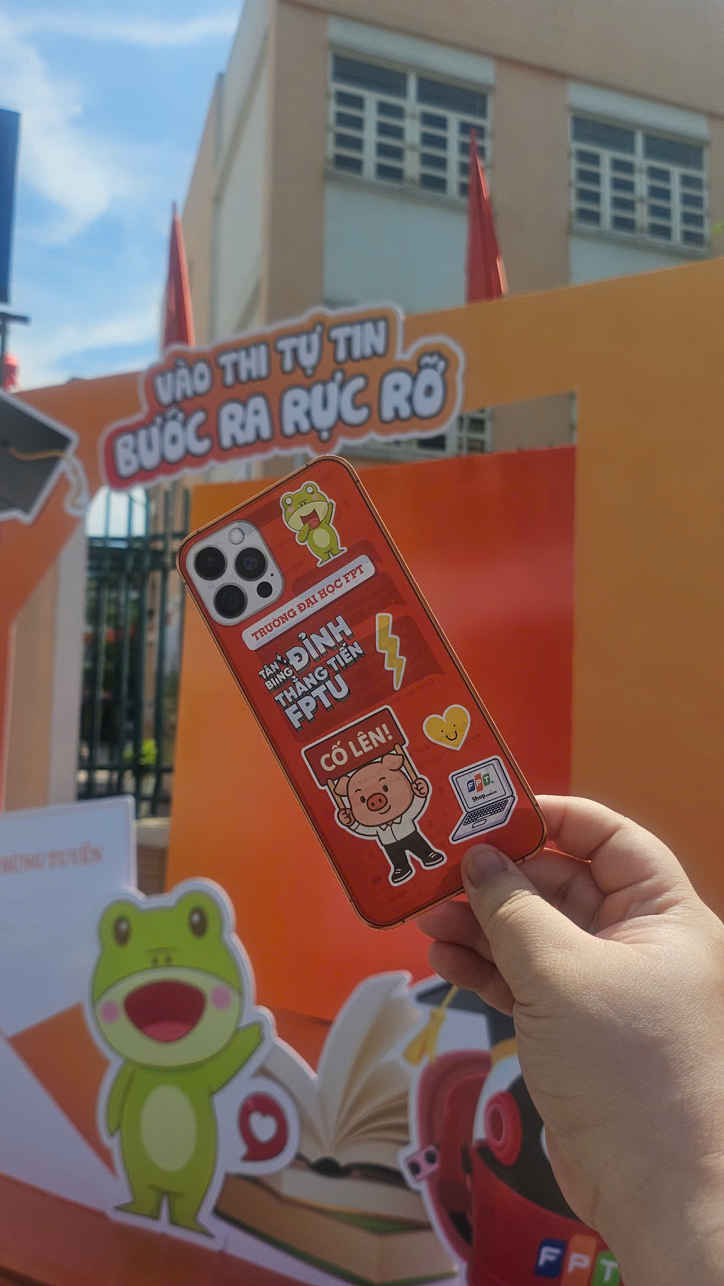 FPTU đồng hành cùng sĩ tử “prompt” tương keo nha cai com truc tiep bong da thông qua hàng loạt hoạt động ý nghĩa- Ảnh 3.