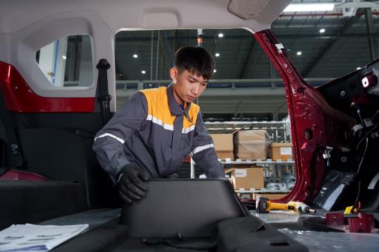Những chiếc ô tô điện đầu tiên xuất xưởng từ nhà máy sản xuất mới của VinFast tại Hà Tĩnh- Ảnh 7. Những chiếc ô tô điện đầu tiên xuất xưởng từ nhà máy sản xuất mới của VinFast tại Hà Tĩnh- Ảnh 7.
