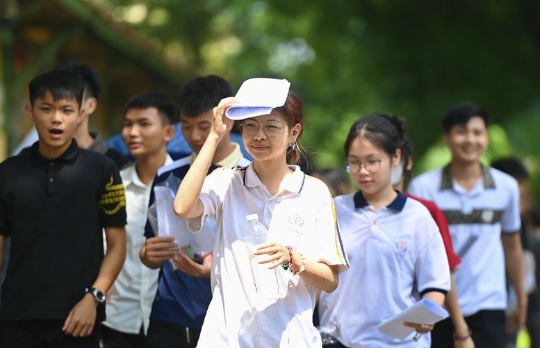 ĐÁP ÁN tất cả môn thi tốt nghiệp THPT 2025- Ảnh 1. ĐÁP ÁN tất cả môn thi tốt nghiệp THPT 2025- Ảnh 1.