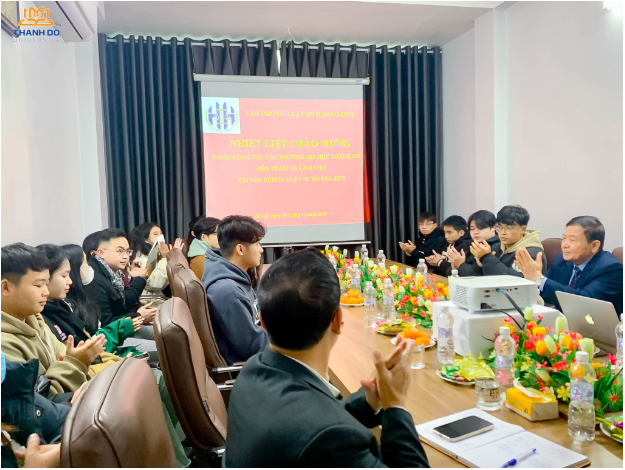 Ngành Luật tại Trường Đại học Thành Đô – Học "thực chiến" qua những phiên tòa giả định- Ảnh 4. Ngành Luật tại Trường Đại học Thành Đô – Học "thực chiến" qua những phiên tòa giả định- Ảnh 4.