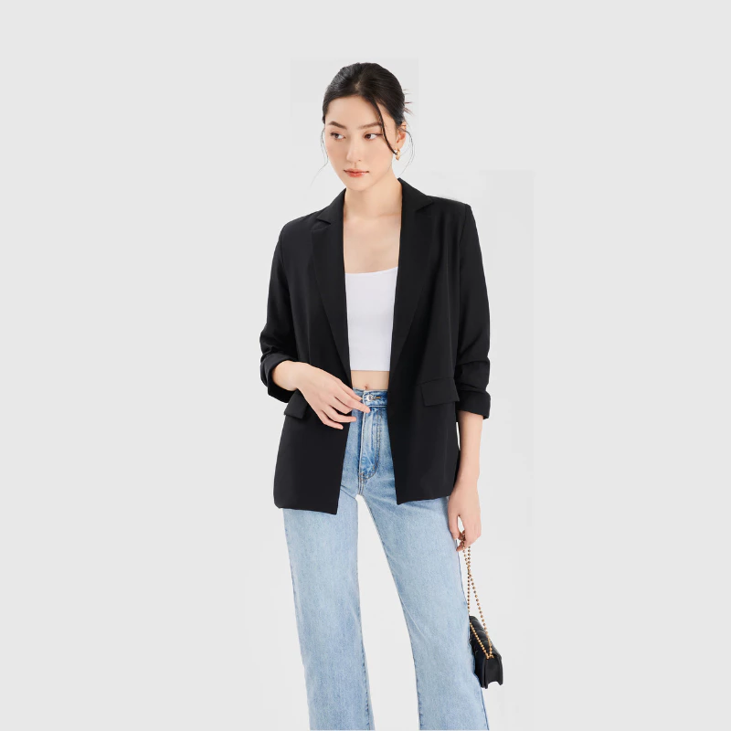 Vương phi Kate - Jisoo diện cùng 1 chiếc áo nhưng style khác biệt hoàn toàn- Ảnh 8. Vương phi Kate - Jisoo diện cùng 1 chiếc áo nhưng style khác biệt hoàn toàn- Ảnh 8.