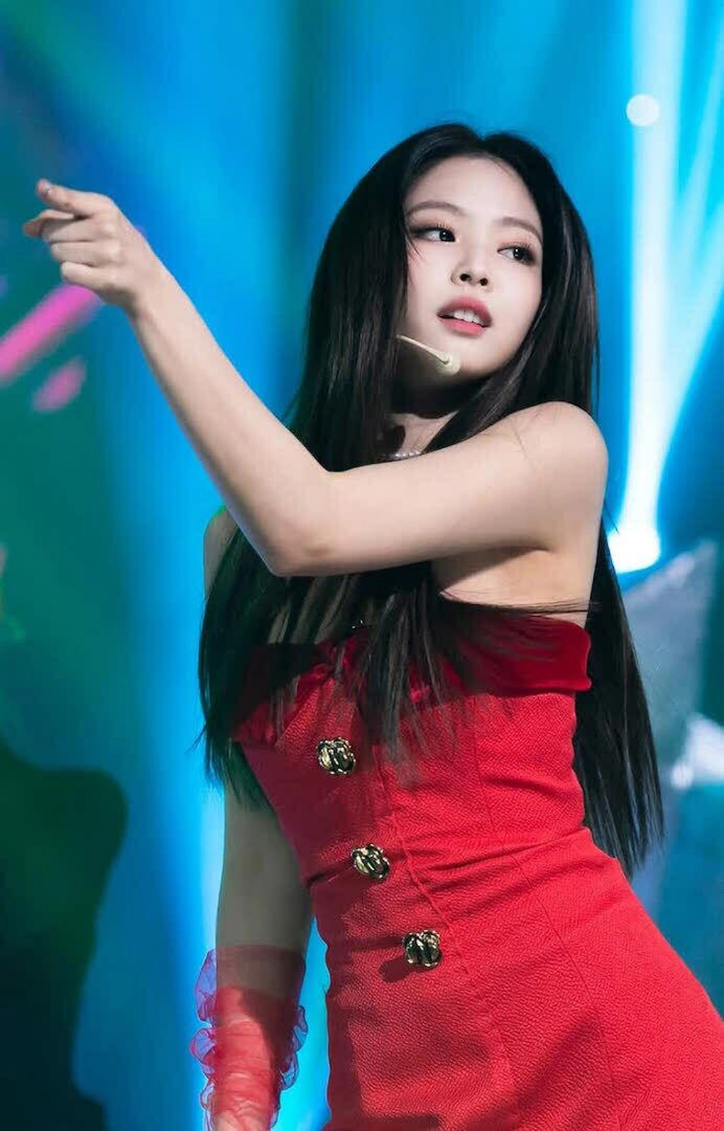 BLACKPINK và visual long lanh vươn tầm quốc tế: 4 thành viên đều chung 1 quyết định đúng đắn để có nhan sắc bạc tỷ!- Ảnh 5. BLACKPINK và visual long lanh vươn tầm quốc tế: 4 thành viên đều chung 1 quyết định đúng đắn để có nhan sắc bạc tỷ!- Ảnh 5.