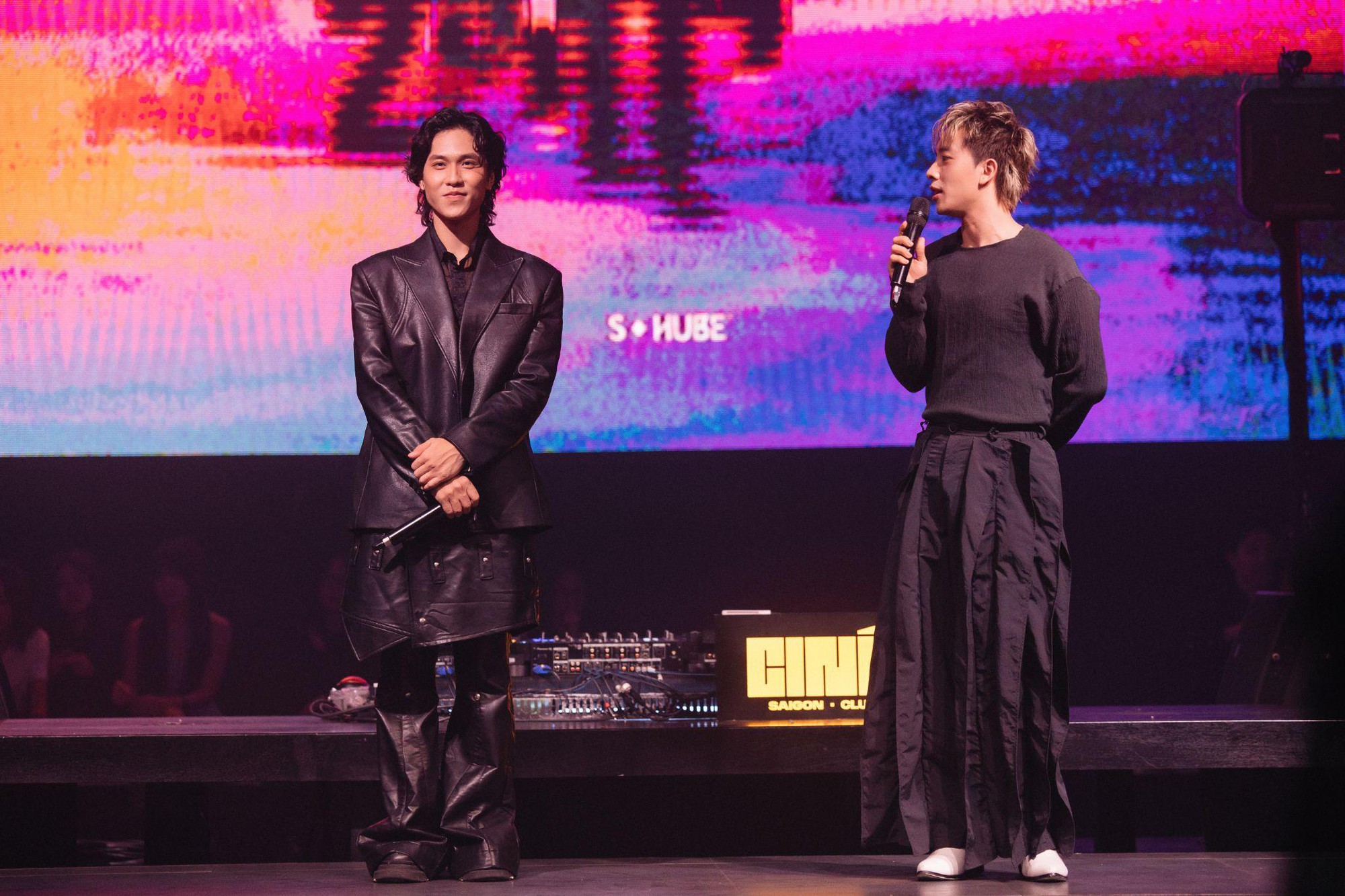 Producer “tỷ view” 2pillz khẳng định vai trò nghệ sĩ độc lập với album đầu tay - PILLZCASSO- Ảnh 1. Producer “tỷ view” 2pillz khẳng định vai trò nghệ sĩ độc lập với album đầu tay - PILLZCASSO- Ảnh 1.