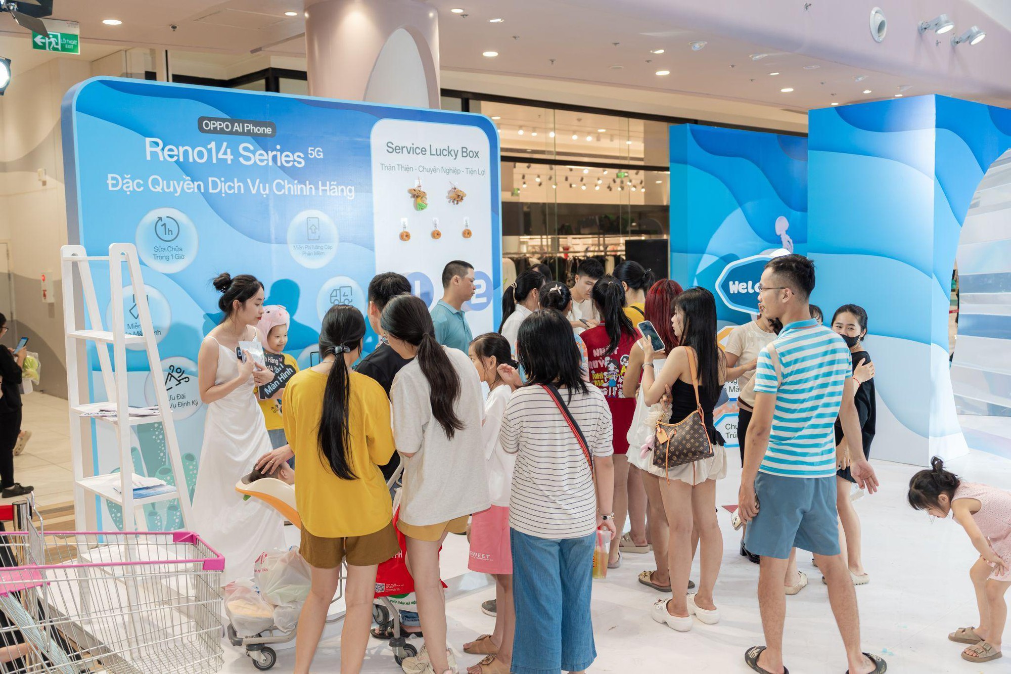 Oppo tái hiện đại dương kỳ ảo giữa lòng Hà Nội qua sự kiện trải nghiệm Reno14 series- Ảnh 6.