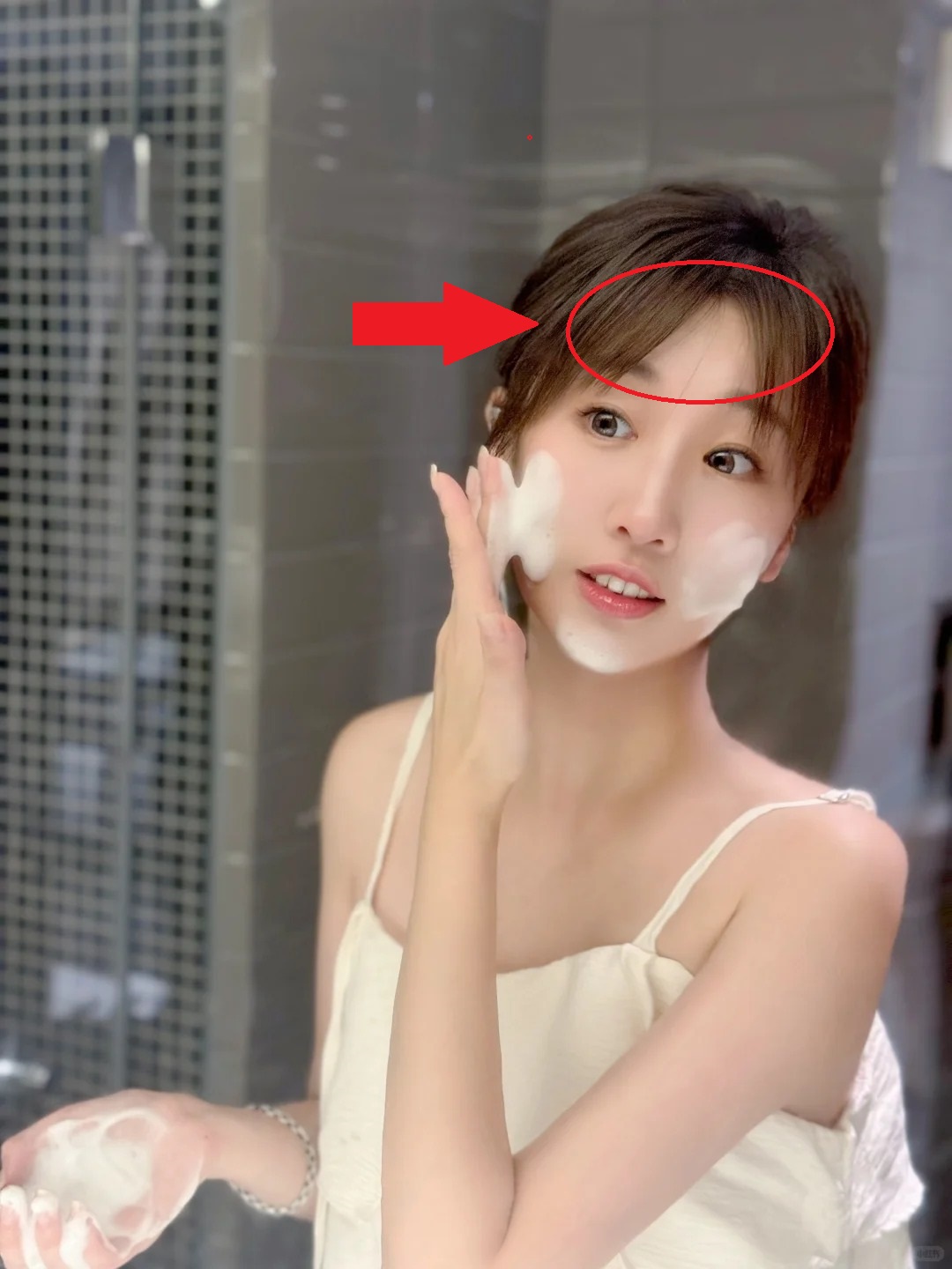 Thay đổi cách rửa mặt, lỗ chân lông của tôi nhỏ hẳn lại và da "đẹp lên trông thấy"- Ảnh 5.