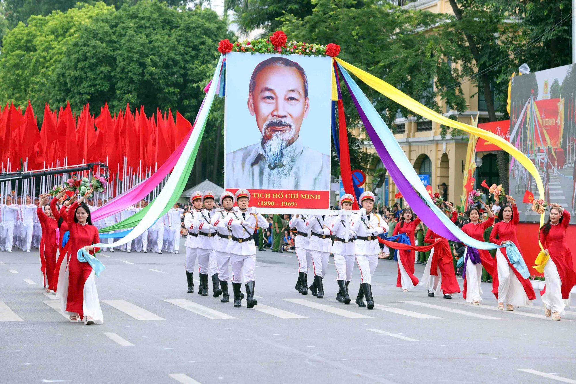 Ngày hội 'Vì Thủ đô bình yên' - Tôn vinh 80 năm truyền thống Công an Thủ đô- Ảnh 4. Ngày hội 'Vì Thủ đô bình yên' - Tôn vinh 80 năm truyền thống Công an Thủ đô- Ảnh 4.