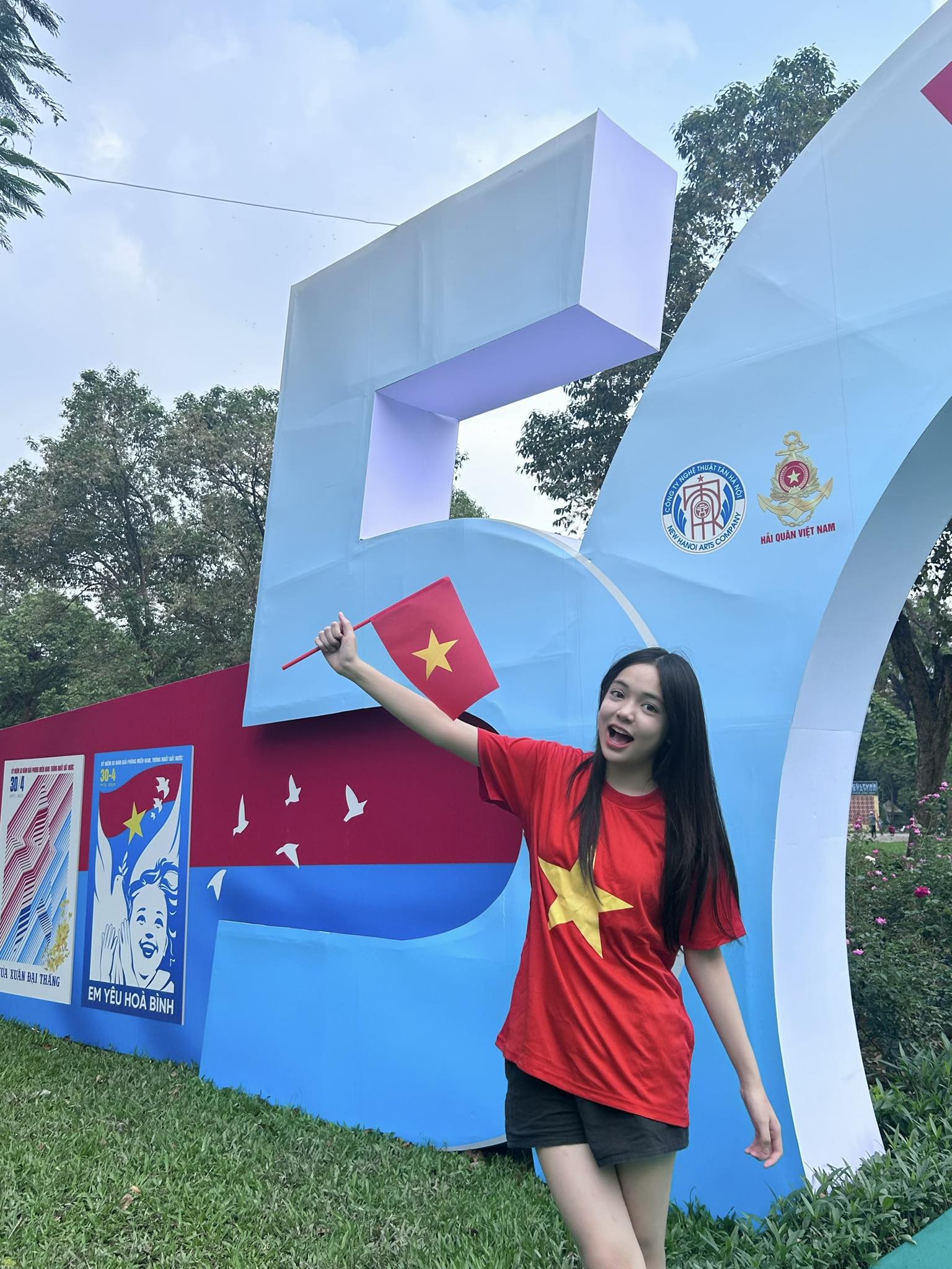Sao nhí hot nhất nhì showbiz Việt dậy thì thành công ở tuổi 14, được kỳ vọng là hoa hậu tương lai- Ảnh 3. Sao nhí hot nhất nhì showbiz Việt dậy thì thành công ở tuổi 14, được kỳ vọng là hoa hậu tương lai- Ảnh 3.