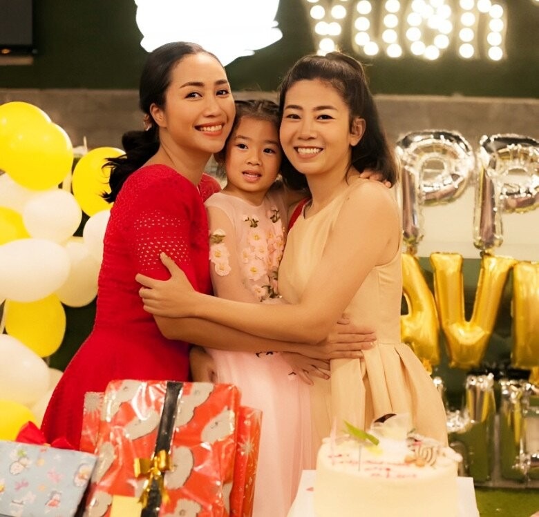 Ốc Thanh Vân nói gì về số tiền Mai Phương để lại cho con gái sau khi qua đời?
- Ảnh 2. Ốc Thanh Vân nói gì về số tiền Mai Phương để lại cho con gái sau khi qua đời?
- Ảnh 2.