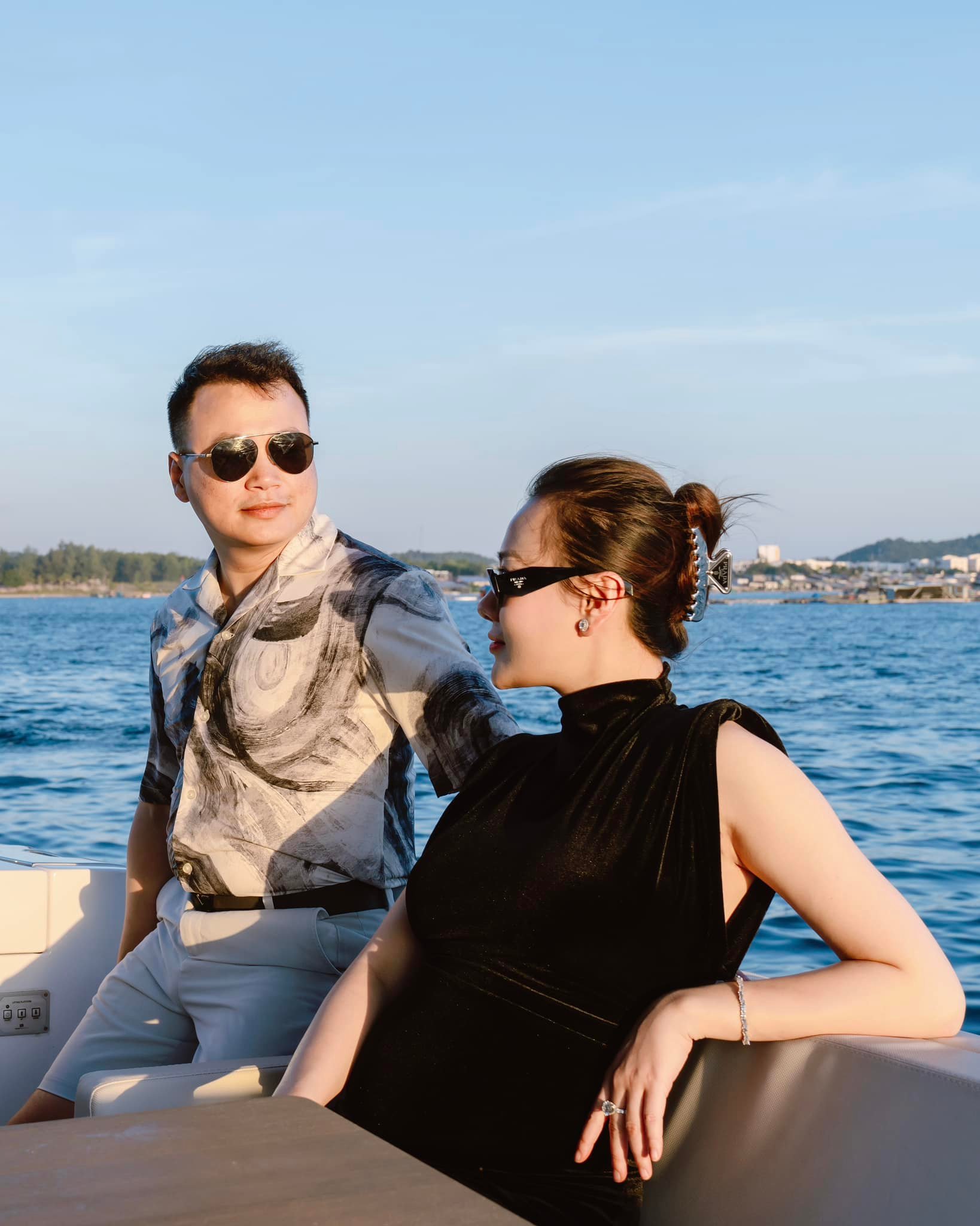 Phương Oanh nói gì khi bị mỉa mai "Shark Bình chưa có điểm dừng, vẫn muốn bước tiếp"?
- Ảnh 5. Phương Oanh nói gì khi bị mỉa mai "Shark Bình chưa có điểm dừng, vẫn muốn bước tiếp"?
- Ảnh 5.