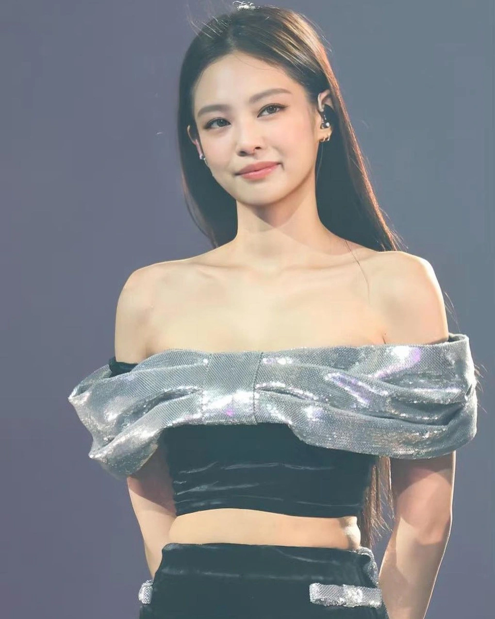 CĐM chạy theo mốt bờ vai Jennie vì vừa khỏe khoắn vừa sexy, đẹp cỡ này bảo sao cả nam lẫn nữ đều chết mê chết mệt- Ảnh 4. CĐM chạy theo mốt bờ vai Jennie vì vừa khỏe khoắn vừa sexy, đẹp cỡ này bảo sao cả nam lẫn nữ đều chết mê chết mệt- Ảnh 4.