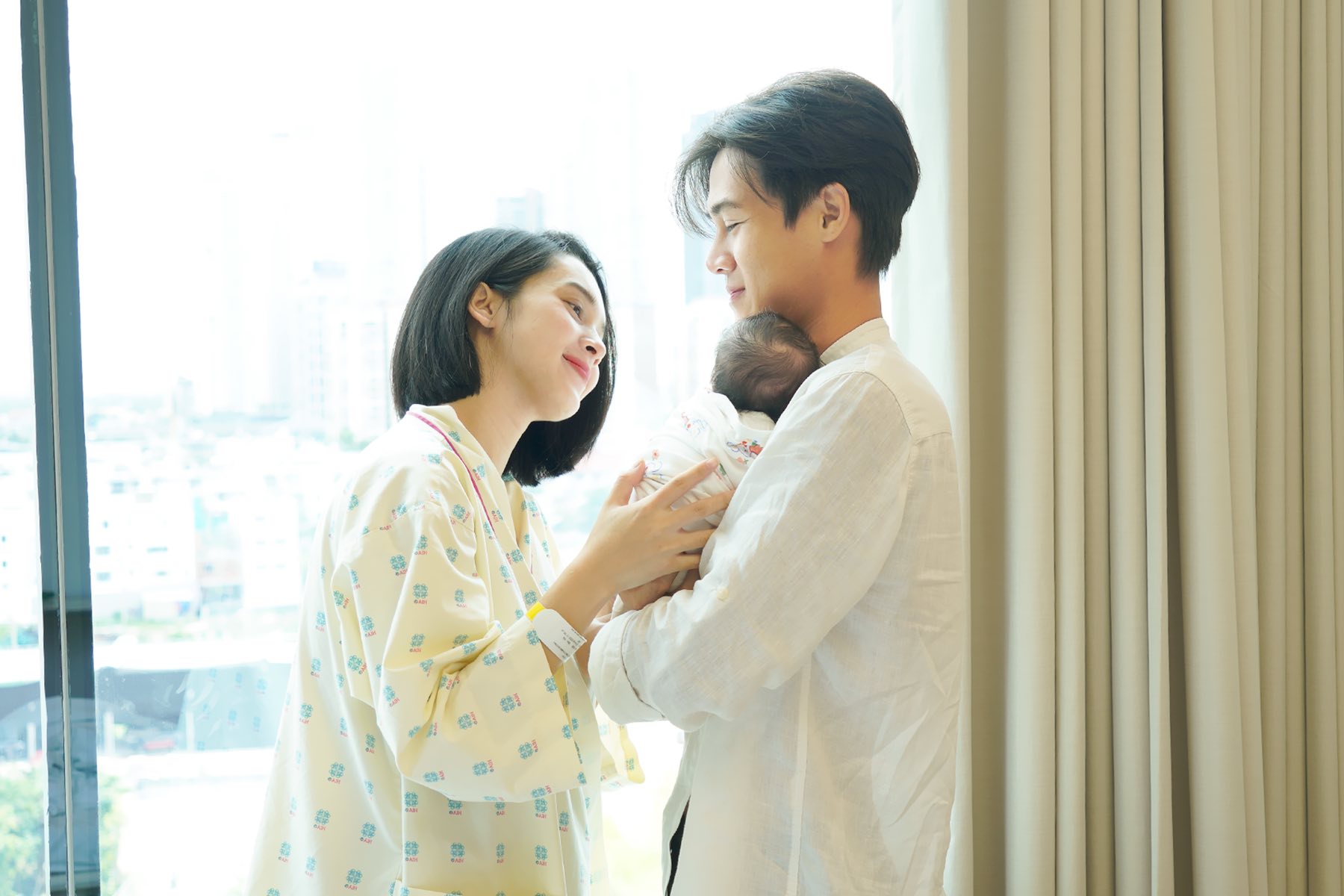 Quỳnh Lương than thở về ngoại hình của con gái mới chào đời, chuyện gì đây?- Ảnh 1. Quỳnh Lương than thở về ngoại hình của con gái mới chào đời, chuyện gì đây?- Ảnh 1.
