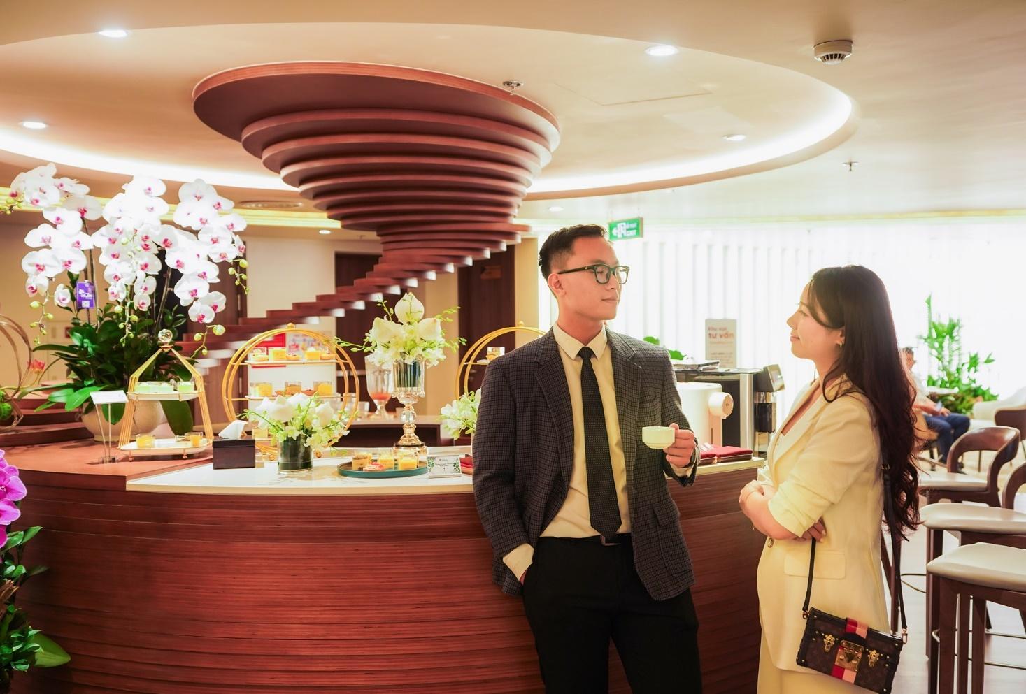Khai trương chi nhánh VPBank Flagship Hà Nội: Điểm chạm tài chính hiện đại- Ảnh 2. Khai trương chi nhánh truc tiep bong da vtv6 Hà Nội: Điểm chạm tài chính hiện đại- Ảnh 2.