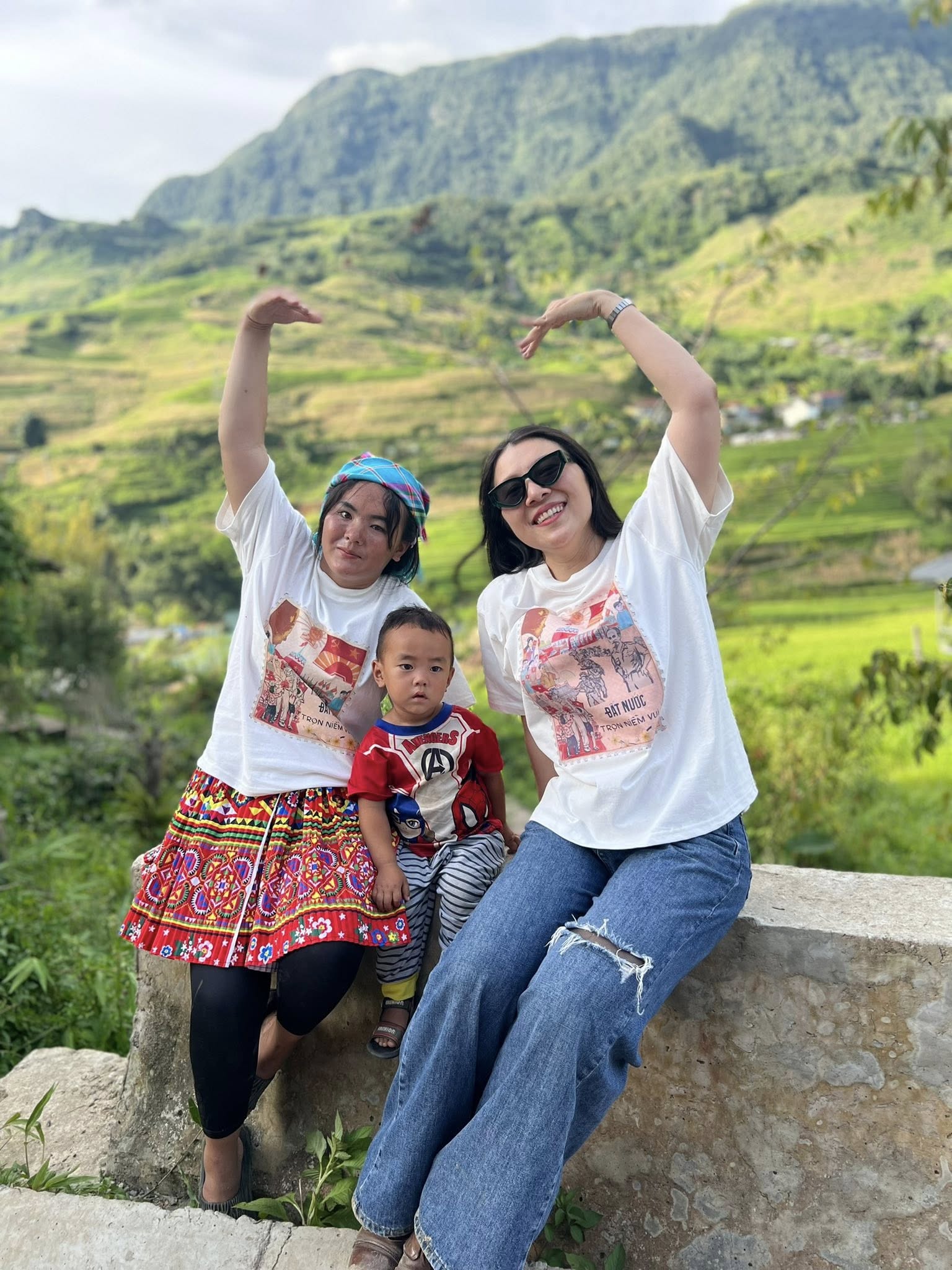 Chiếc áo phông được viết từ hồi ức của người lính Cụ Hồ: Tình yêu nước của thế hệ trẻ được lan tỏa từ những điều giản dị- Ảnh 16.