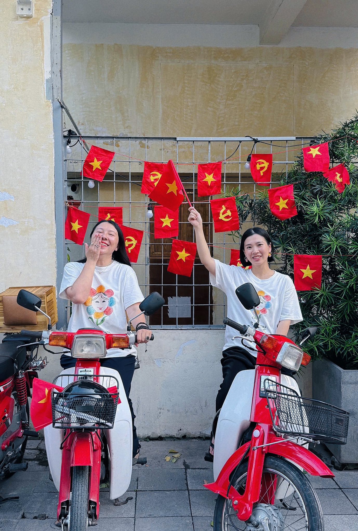 Chiếc áo phông được viết từ hồi ức của người lính Cụ Hồ: Tình yêu nước của thế hệ trẻ được lan tỏa từ những điều giản dị- Ảnh 18.