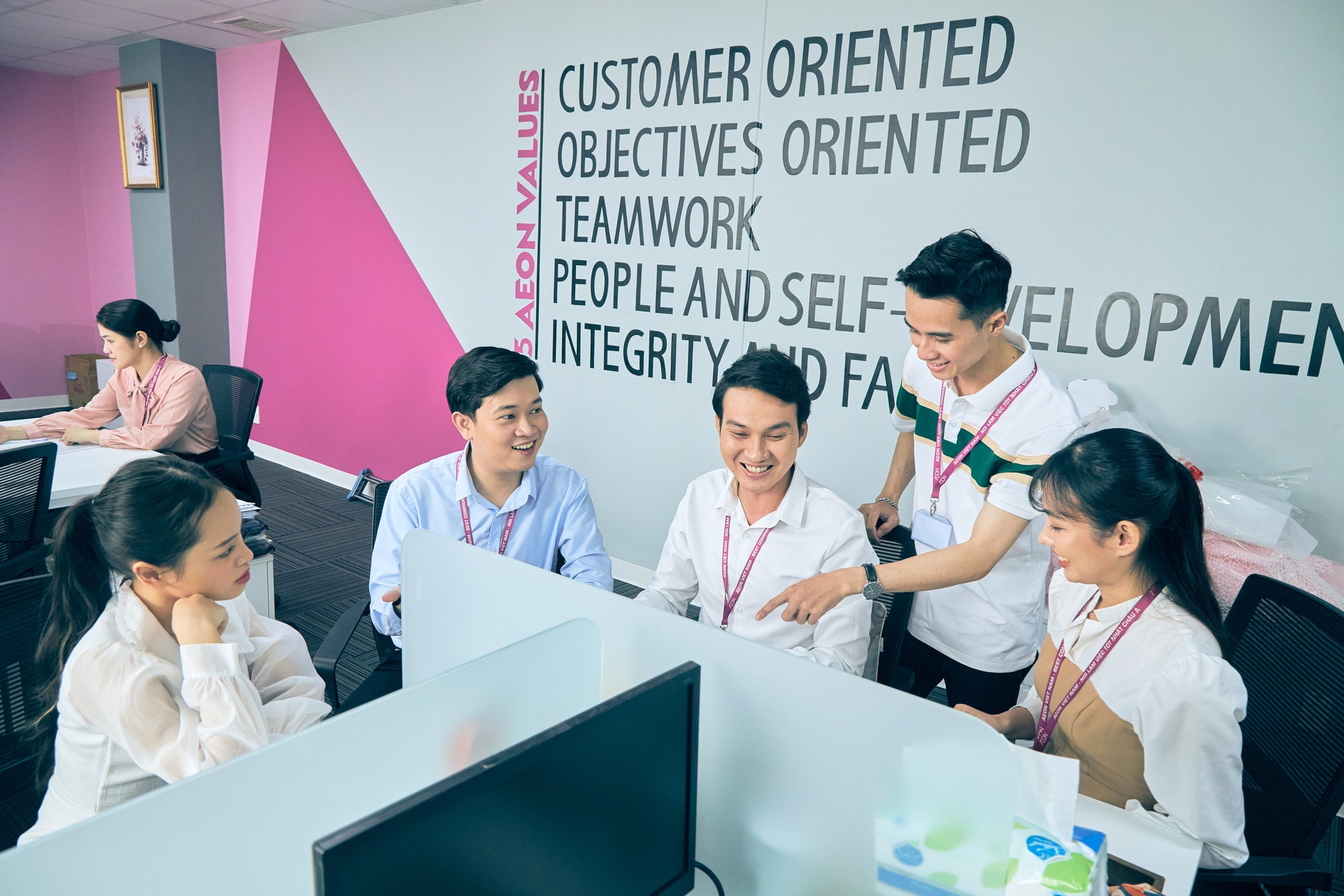 AEON nhận “cú đúp” hai năm liền tại “Nơi làm việc tốt nhất Châu Á”- Ảnh 3. AEON nhận “cú đúp” hai năm liền tại “Nơi làm việc tốt nhất Châu Á”- Ảnh 3.