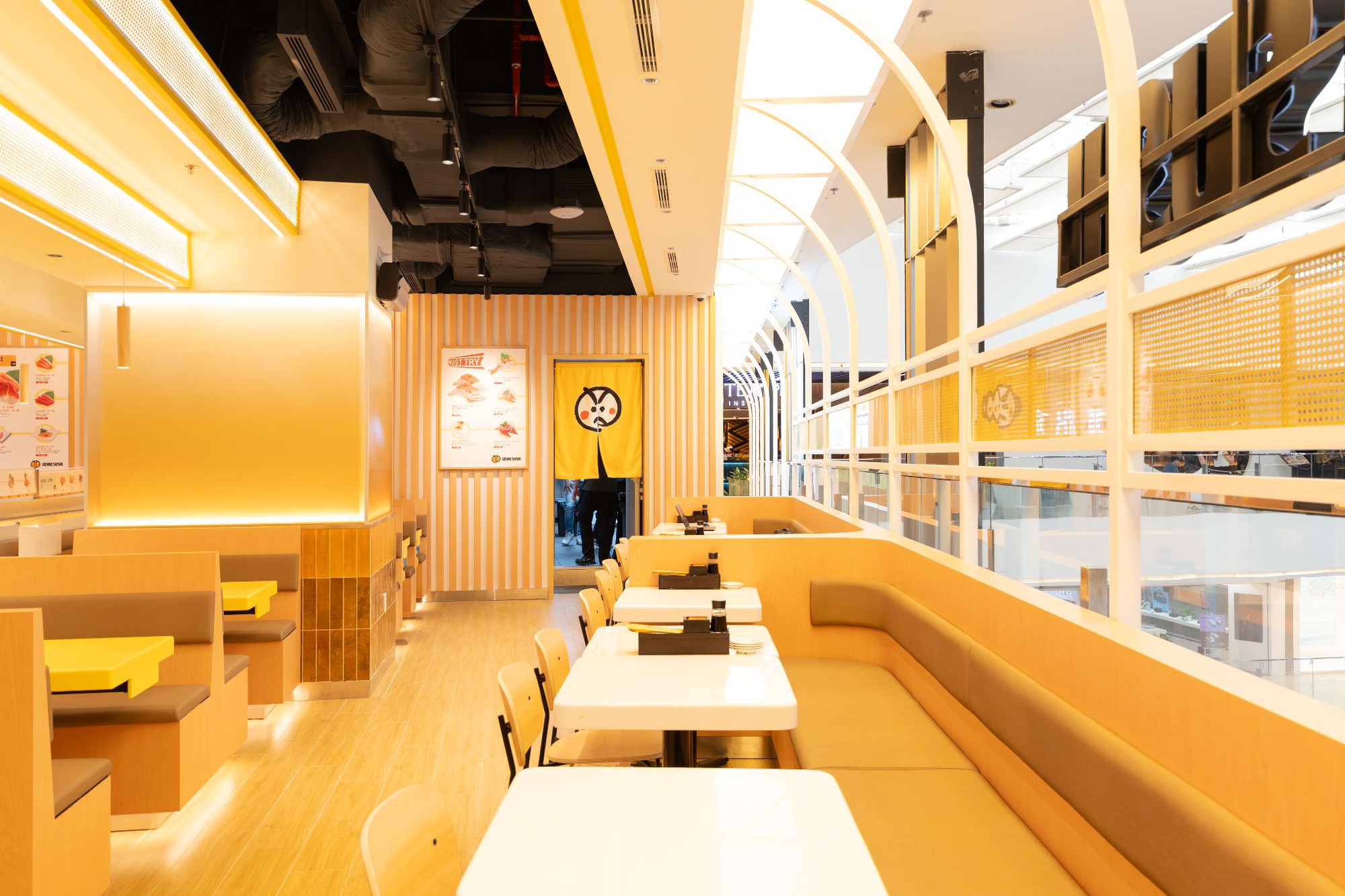 Genki Sushi cập bến TP.HCM - Dân tình đua nhau check-in cùng tàu Kousoku- Ảnh 4.