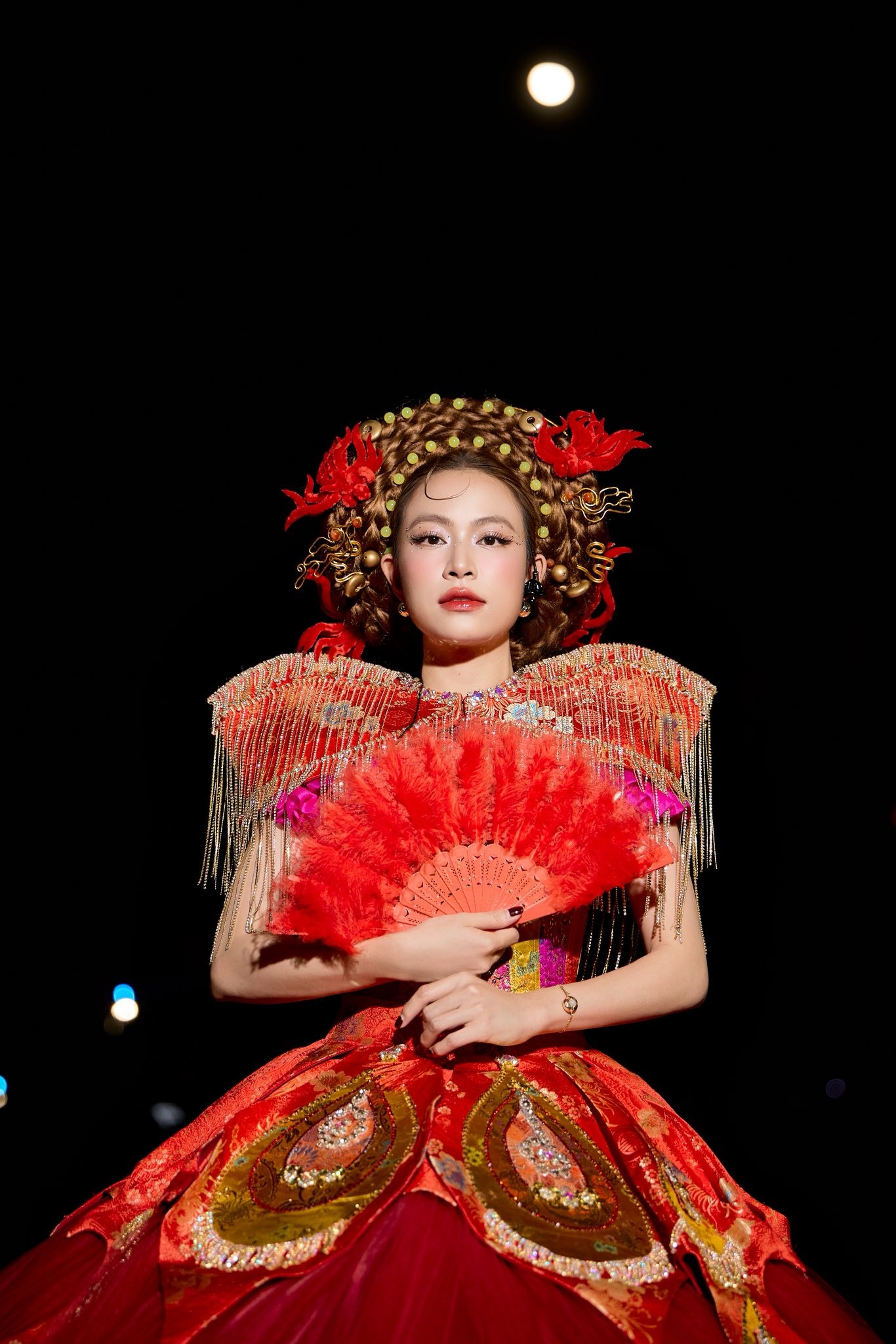 Lý do Hoàng Thùy truc tiep bong da keo nha cai không công khai chuyện tình cảm với Đen Vâu dù đã có 2 con- Ảnh 1.
