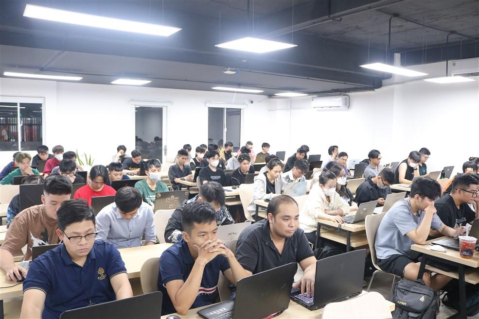 Aptech - Đào tạo lập trình viên chất lượng cao dù bất cứ ở đâu- Ảnh 1. Aptech - Đào tạo lập trình viên chất lượng cao dù bất cứ ở đâu- Ảnh 1.