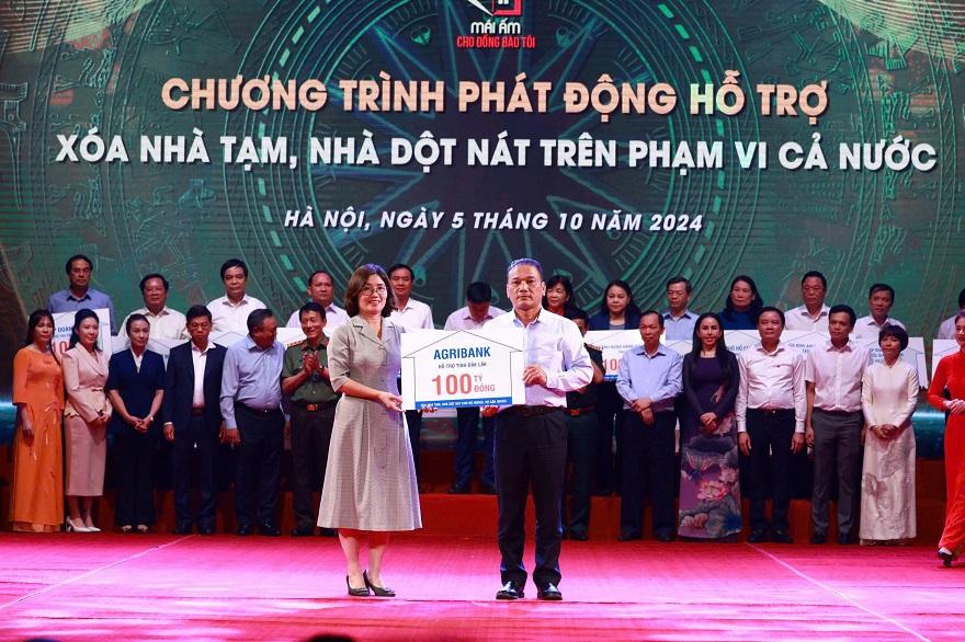 Agribank và hành trình cùng cả nước hoàn thành mục tiêu chương trình xóa nhà tạm, nhà dột nát- Ảnh 2. Agribank và hành trình cùng cả nước hoàn thành mục tiêu chương trình xóa nhà tạm, nhà dột nát- Ảnh 2.