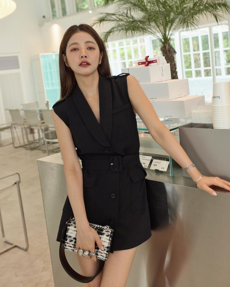 50 tuổi, người phụ này khiến nhiều người trầm trồ với 8 bí kíp giữ dáng và dưỡng da- Ảnh 5. 50 tuổi, người phụ này k+ truc tiep bong daến nhiều người trầm trồ với 8 bí kíp giữ dáng và dưỡng da- Ảnh 5.