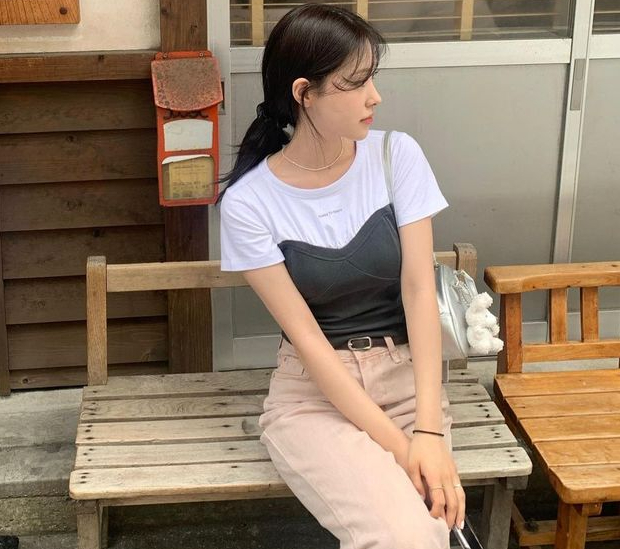 Bức ảnh truc tiep bong da hom nayếc ví rách với 2 tờ 5000 đồng phơi bày “mặt tối” hôn nhân- Ảnh 3.