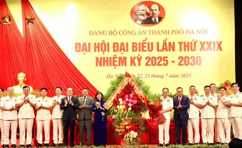 Tự hào về 'lá chắn thép' vững chắc bảo vệ Đảng, Nhà nước và Nhân dân- Ảnh 2.