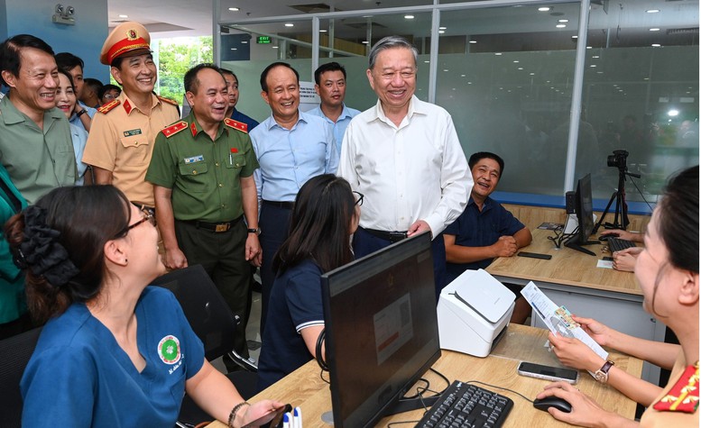 Tự hào về 'lá chắn thép' vững chắc bảo vệ Đảng, Nhà nước và Nhân dân- Ảnh 1.