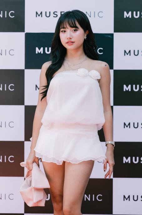 “Mượn” sự kiện Grand Re-opening Muse Clinic kể về hành trình 7 năm- Ảnh 4. “Mượn” sự kiện Grand Re-opening Muse Clinic kể về hành trình 7 năm- Ảnh 4.