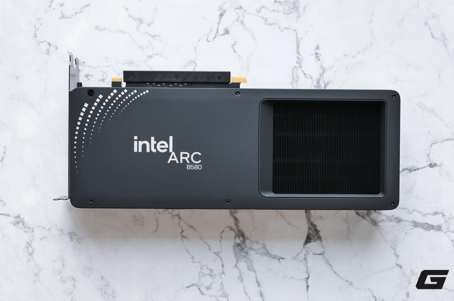 Intel Arc B580: Chìa khóa bất ngờ của Intel mở cánh cửa chơi game chất lượng cao trong tầm giá hợp lý- Ảnh 5. Intel Arc B580: Chìa khóa bất ngờ của Intel mở cánh cửa chơi game chất lượng cao trong tầm giá hợp lý- Ảnh 5.