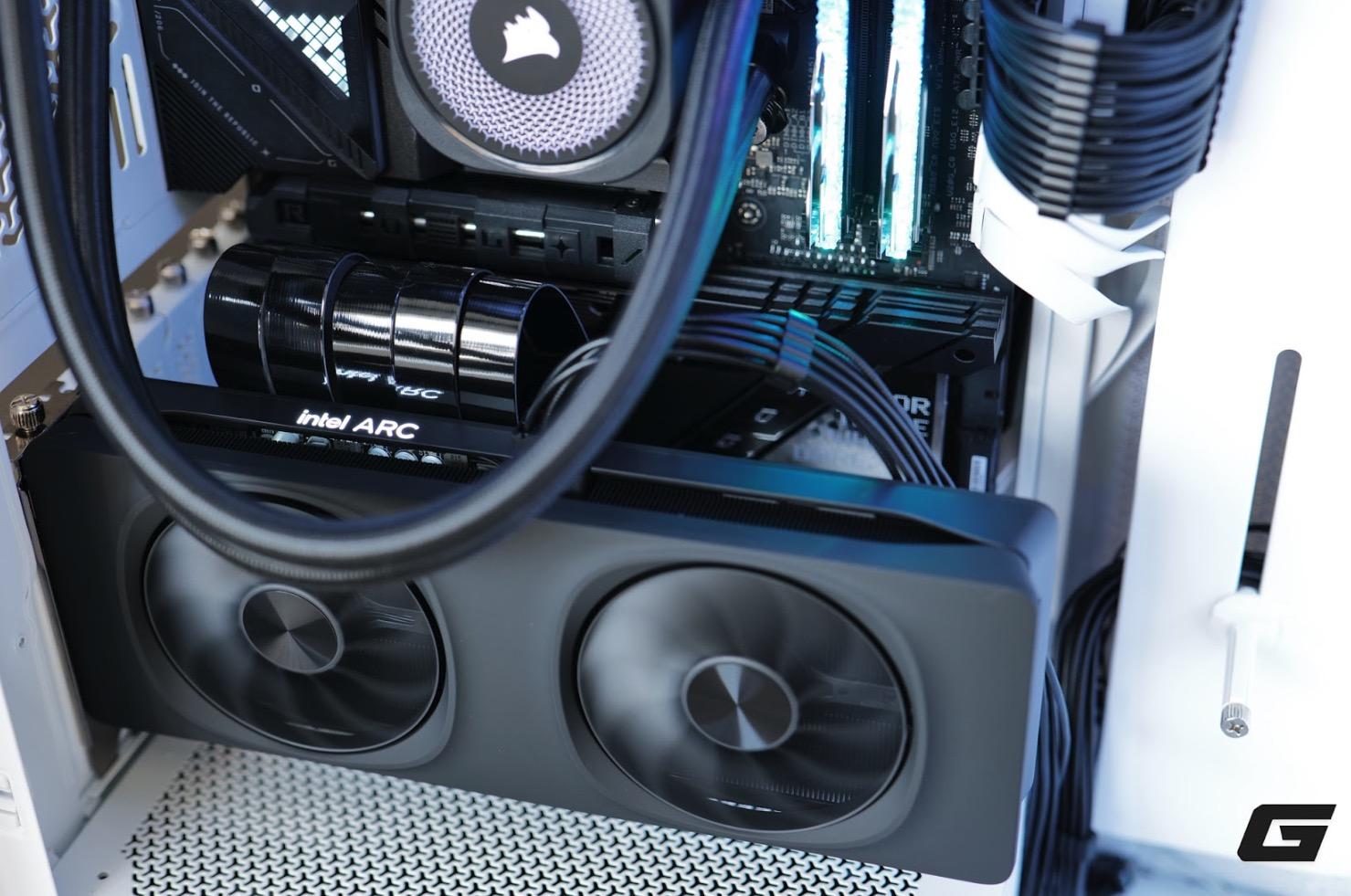 Intel Arc B580: Chìa khóa bất ngờ của Intel mở cánh cửa chơi game chất lượng cao trong tầm giá hợp lý- Ảnh 10. Intel Arc B580: Chìa khóa bất ngờ của Intel mở cánh cửa chơi game chất lượng cao trong tầm giá hợp lý- Ảnh 10.