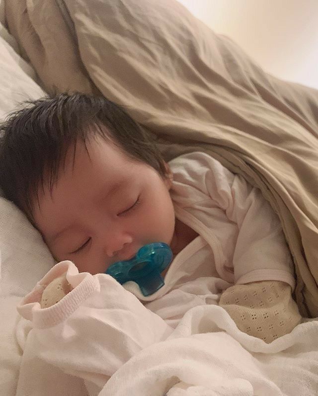 Dấu hiệu của 1 em bé đến để bù đắp, xoa dịu những tổn thương của bố mẹ- Ảnh 1. Dấu hiệu của 1 em bé đến để bù đắp, xoa dịu những tổn thương của bố mẹ- Ảnh 1.